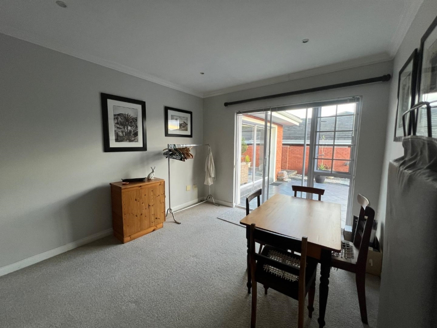 To Let 4 Bedroom Property for Rent in Walmer Eastern Cape